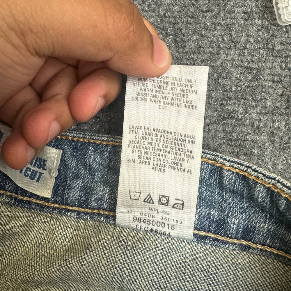 Signature by Levi Strauss Co Low Rise Bootcut Womens 10 Short Blue Jeans Y2K - Picture 9 of 14